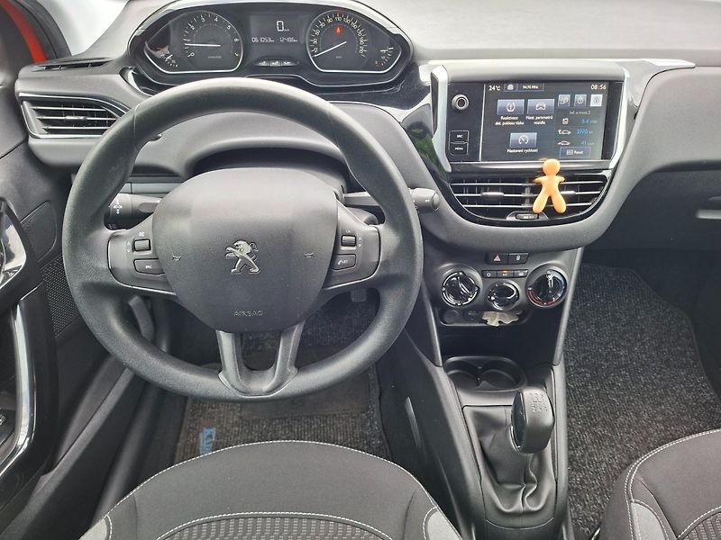 Peugeot 208 (2015) 1.0i 50kW -KLIMA-SENZORY - fotka 13 z 42