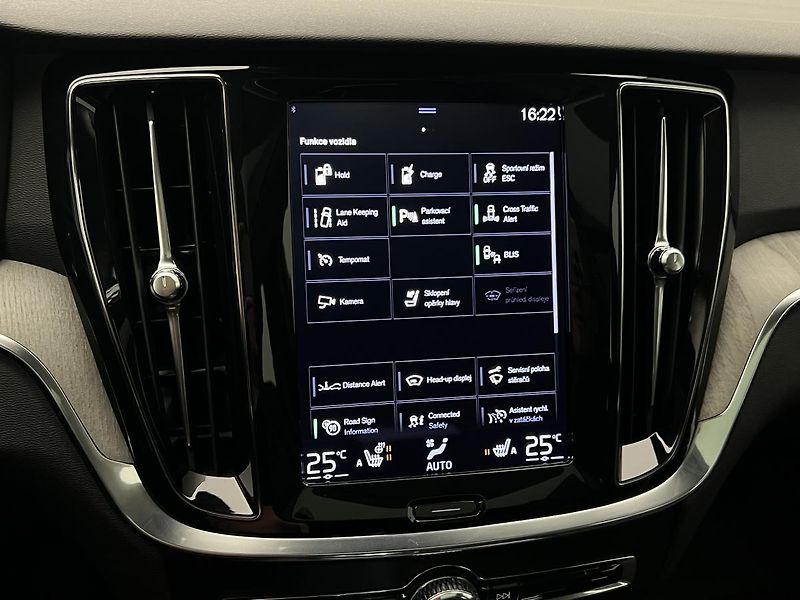 Volvo V60 T6 AWD RECHARGE INSCRIPTION  - fotka 28 z 43