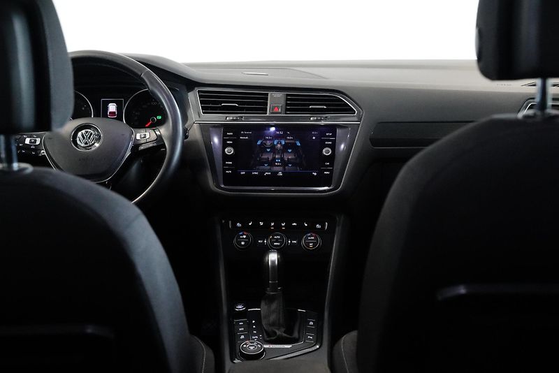 Volkswagen Tiguan - fotka 24 z 35
