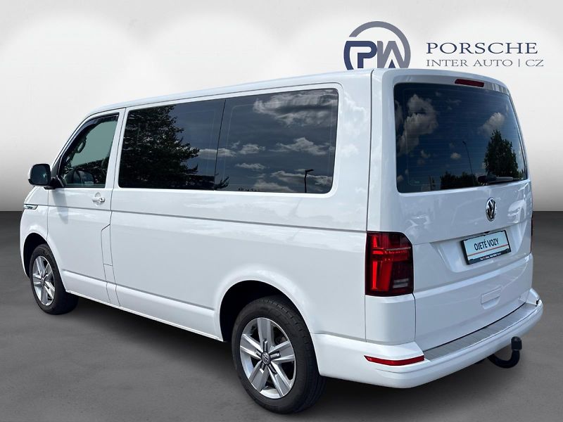 Volkswagen Caravelle 2.0 TDI Comfortline 110kW A7 - fotka 8 z 24