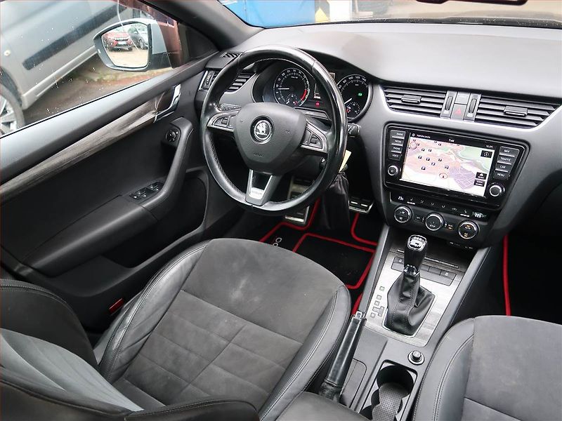 Škoda Octavia (2014) Scout 2.0 TDI, 4X4, Automat - fotka 7 z 22