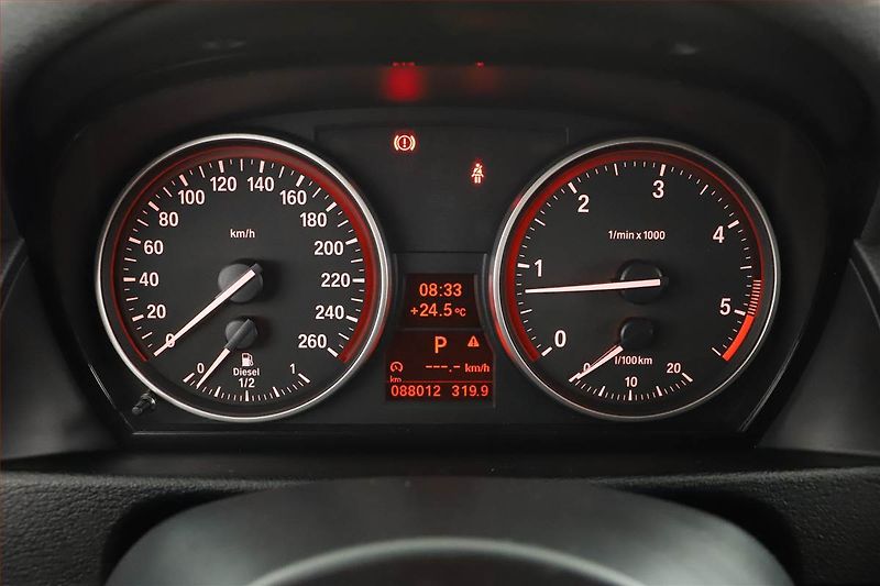 BMW X1 (2015) xDrive18d, 4X4, Automat - fotka 10 z 16