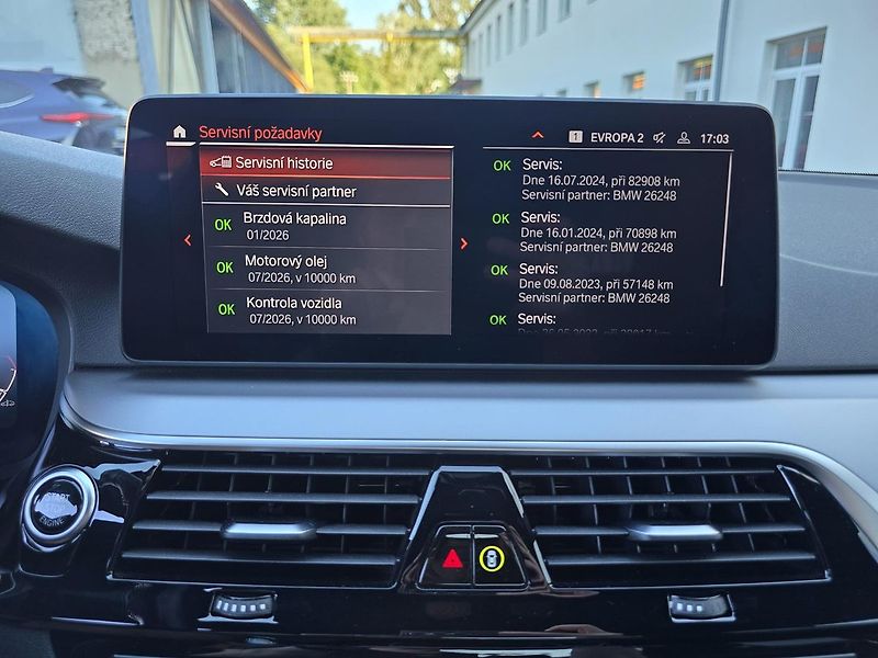 BMW Řada 5 210kW XDRIVE HEADup - DPH - fotka 17 z 53