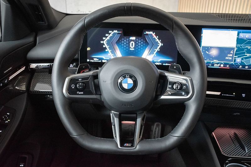 BMW Řada 5 540d xDrive ///M*HK*ČR*ZÁRUKA - fotka 22 z 58