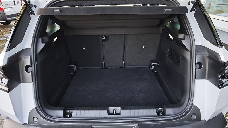 Jeep Compass (2026) Altitude hybrid 145PS automat  - fotka 17 z 40