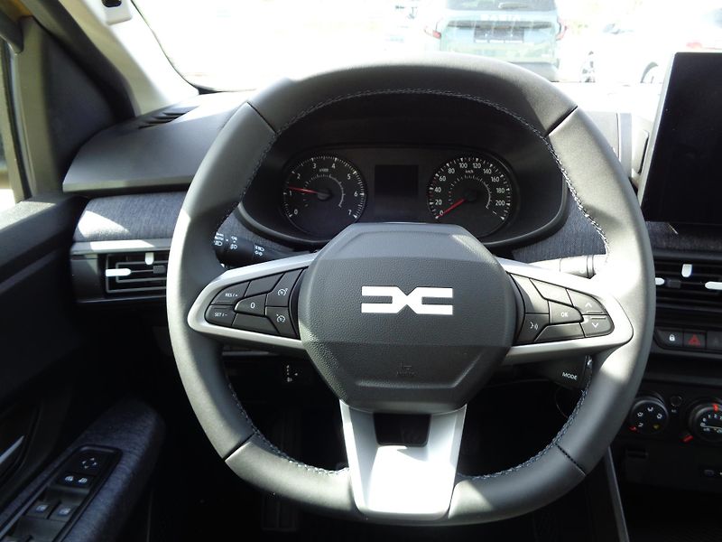 Dacia Sandero (2026) Expression TCe 100    - fotka 14 z 15
