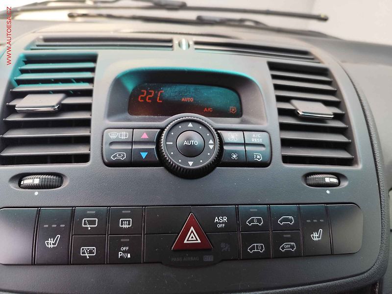 Mercedes-Benz Viano (2012) 3.0CDi V6 L2, Ambiente, AT - fotka 21 z 34