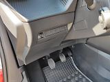 Peugeot 2008 (2026) ALLURE 1.2 TURBO 100k 2xkamera - náhled 26