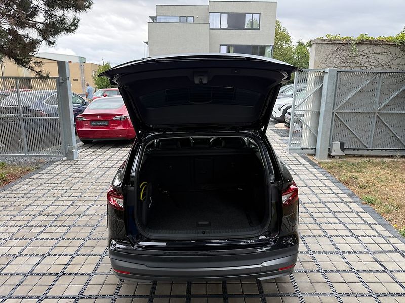 Škoda Enyaq 82 kWh/Tepelné čerpadlo/Tažné/ - fotka 37 z 44