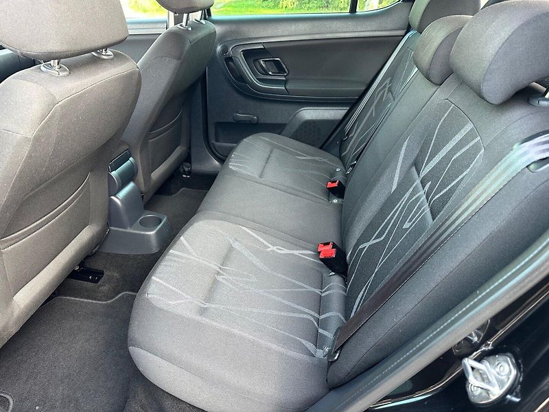 Škoda Fabia (2013) 1.2TSi VÝHŘEV SED.DIGI. KLIMA - fotka 15 z 16