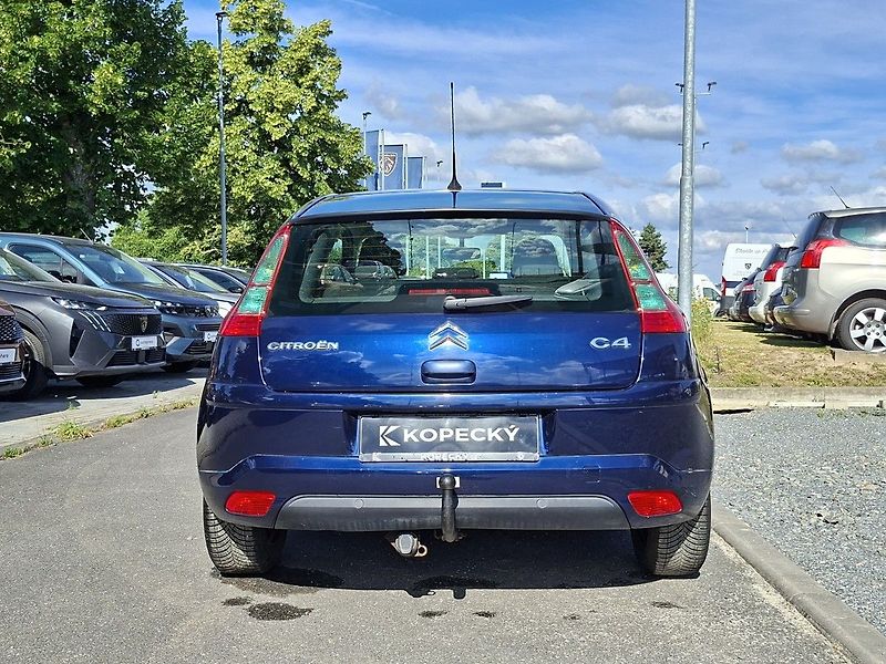 Citroën C4 1,4i 16V 90k M5 - fotka 10 z 19