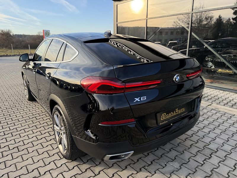 BMW X6 (2022) 30XD 210kW LASER TZ R20 CZ!!!! - fotka 5 z 45