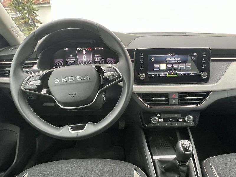 Škoda Kamiq Top Selection 1.0 TSI 85 kW - fotka 21 z 30