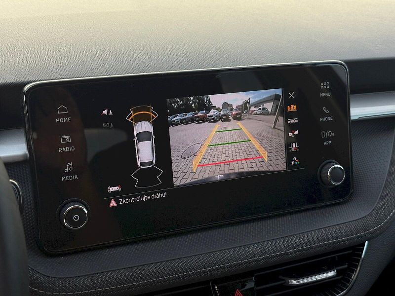 Škoda Fabia (2025) 1.0 TSI 85 kW TopSelection - fotka 19 z 21