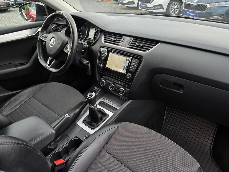 Škoda Octavia 1.4TSI 110KW Bi XENON NAVI 1Ma - fotka 20 z 30