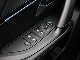 Peugeot 2008 (2021) GT Line 1.2 PureTech, Automat - náhled 20