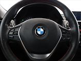 BMW Řada 3 (2018) Sport Line 320d xDrive GT - náhled 8