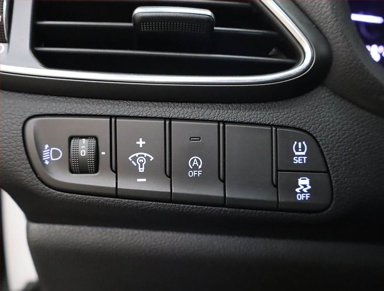Hyundai i30 (2021) 1.6 CRDi, ČR,1.maj, Serv.kniha - fotka 21 z 22