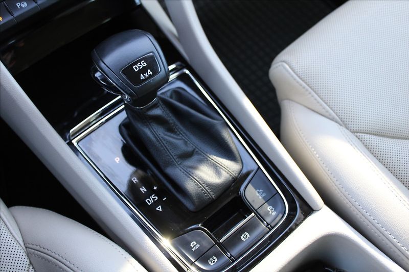 Škoda Kodiaq 2,0 TDI  7.MÍST,A/T,4x4,STYLE - fotka 23 z 45