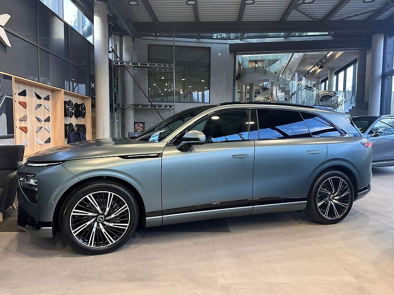 Xpeng G9 (2026) AWD Performance (dodání 10/26) - fotka 6 z 11