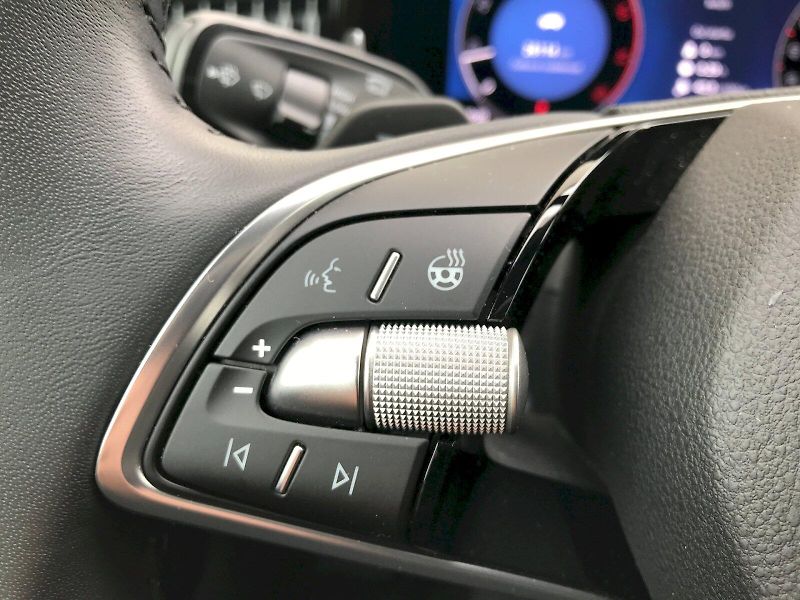 Škoda Kamiq (2025) TOP SELEC TSI 85/1.0 A7F - fotka 26 z 30