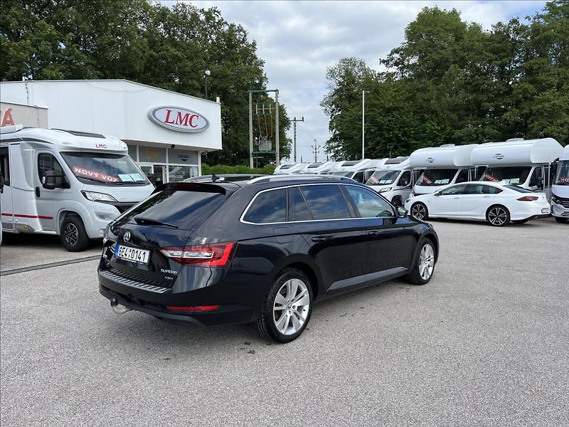 Škoda Superb 2,0  TDi Style,4x4 - fotka 3 z 13