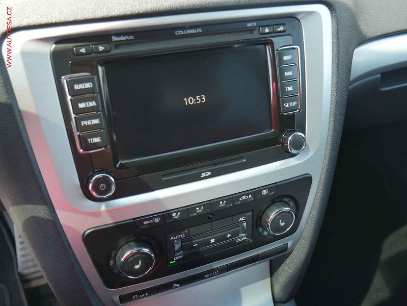 Škoda Octavia (2010) 2.0 TSi, RS, DSG - fotka 11 z 14