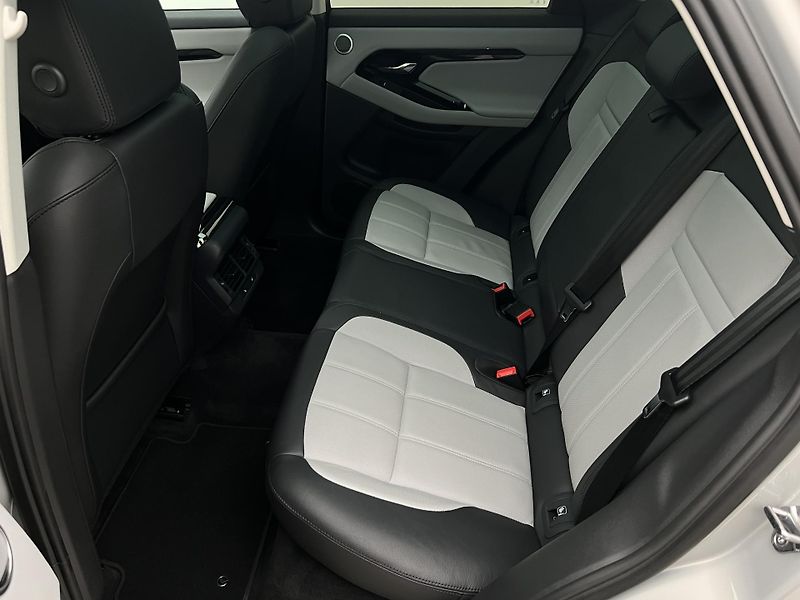 Land Rover Range Rover Evoque D200 AWD DYNAMIC SE AUT CZ - fotka 6 z 52