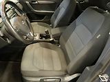 Volkswagen Passat (2013) 2.0TDi, DSG, klima - náhled 9