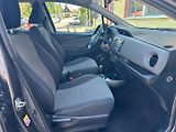 Toyota Yaris 1.5 Hybrid/Kamera/1MAJ/74kW - náhled 21