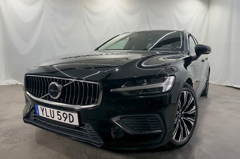 Volvo V60 Recharge T6 AWD Core Taž Kam - fotka 2 z 22