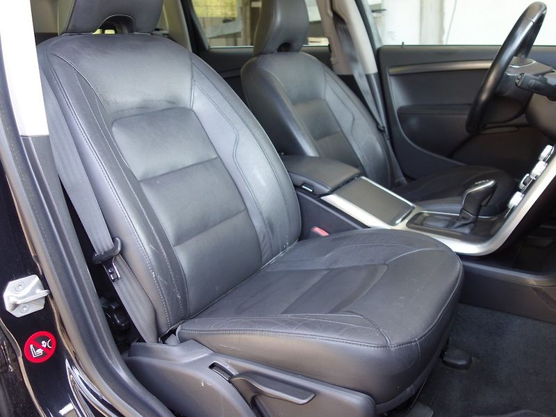 Volvo V70 (2015) 2.0D4 133kW 8A DRIVE - fotka 21 z 39