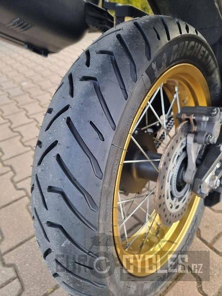 Honda CRF 1000 L Africa Twin DCT ABS (2018) - fotka 5 z 21