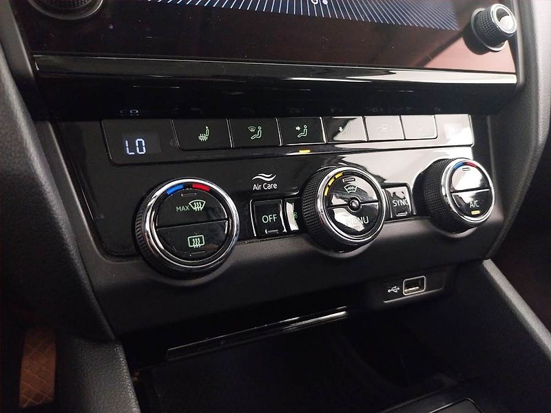 Škoda Octavia (2019) Style 1.6 TDI, Serv.kniha - fotka 13 z 32