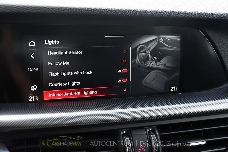 Alfa Romeo Stelvio 2.0T 16V 206kW VELOCE AT8 Q4 - fotka 40 z 50