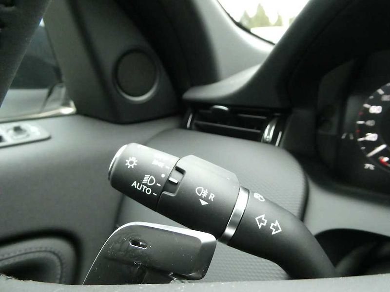 Land Rover Discovery Sport 2,0 Landmark D200 - fotka 24 z 44