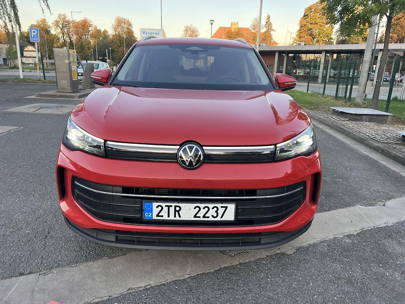 Volkswagen Tiguan (2024) 15