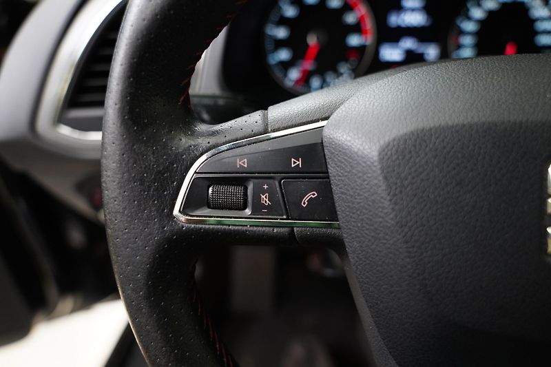 Seat Leon - fotka 7 z 15