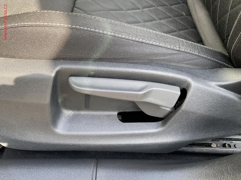 Škoda Octavia (2018) 2.0 TDi, RS, DSG, LED, TZ - fotka 14 z 18