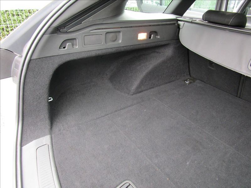 Opel Insignia ST 1.5 CDTi, aut. Klima, LED - fotka 35 z 41