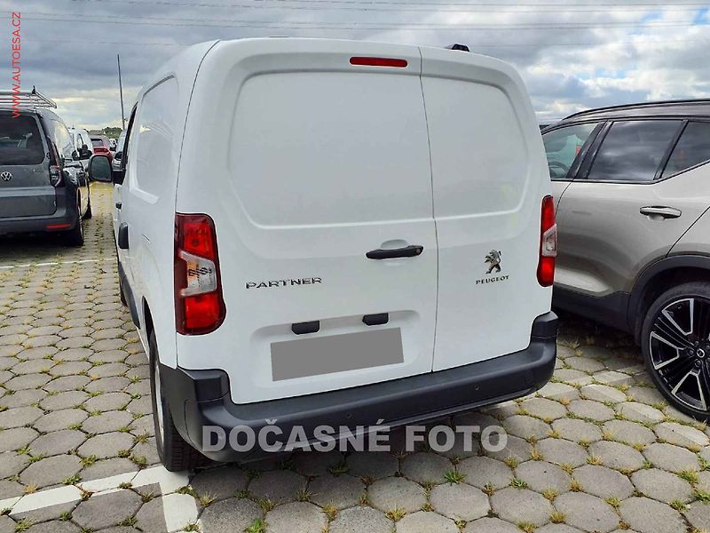 Peugeot Partner (2021) 1.5HDi DÍLNA, 96kW, Webasto - fotka 4 z 8