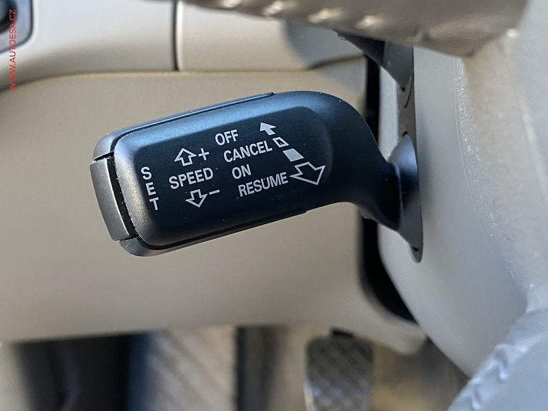 Audi A4 (2010) 2.0 TDi Quattro, Bixen, navi - fotka 14 z 20