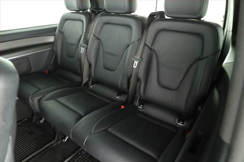 Mercedes-Benz Třídy V (2020) 300 d 4MATIC - fotka 9 z 19