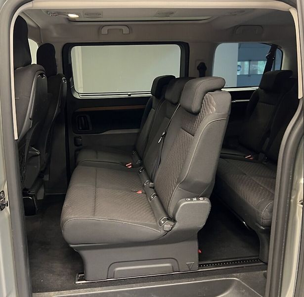 Toyota ProAce Verso 2,0D Family - fotka 10 z 18