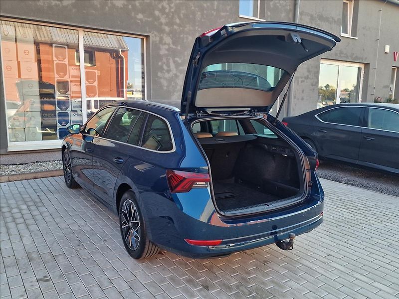 Škoda Octavia 2.0 TDI 110kW Style Combi,ČR - fotka 42 z 50