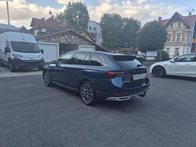 Škoda Octavia Combi Scout TDi 147kw DSG 4x4 - fotka 4 z 49