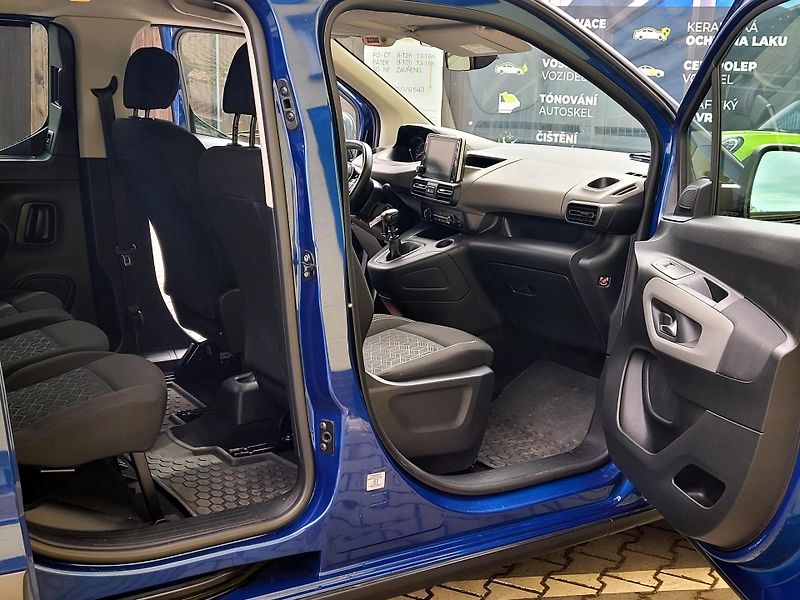 Peugeot Rifter 1,5 B-HDi 96kW,1.majitel,CZ - fotka 17 z 37