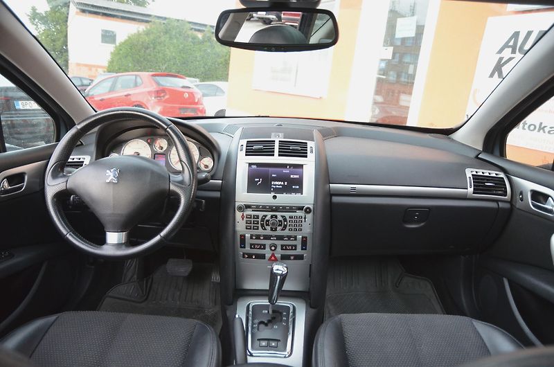 Peugeot 407 (2008) SW 2.0 HDi 100kW AT / PANORAMA - fotka 19 z 31