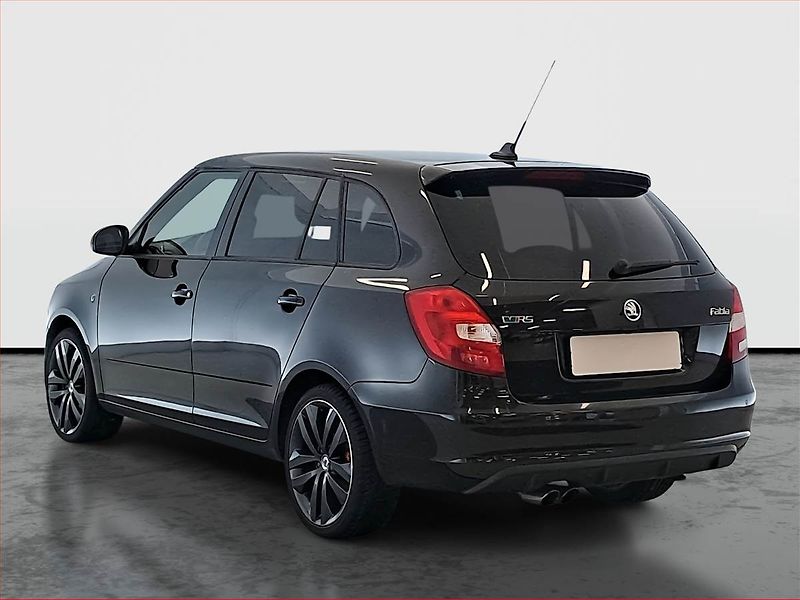 Škoda Fabia (2010) RS 1.4 TSI, Automat, Navi - fotka 4 z 17