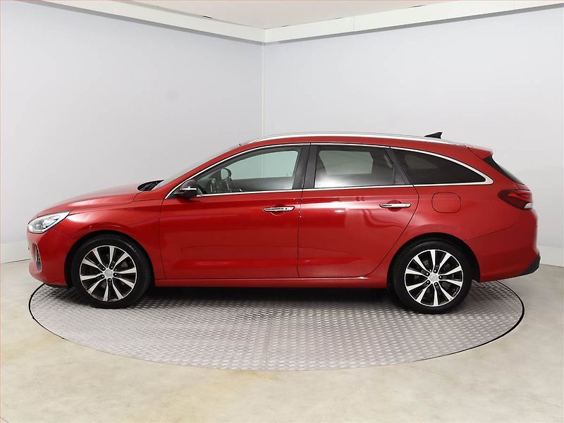 Hyundai i30 (2018) 1.6 CRDi, Automat, Kůže, Navi - fotka 3 z 18